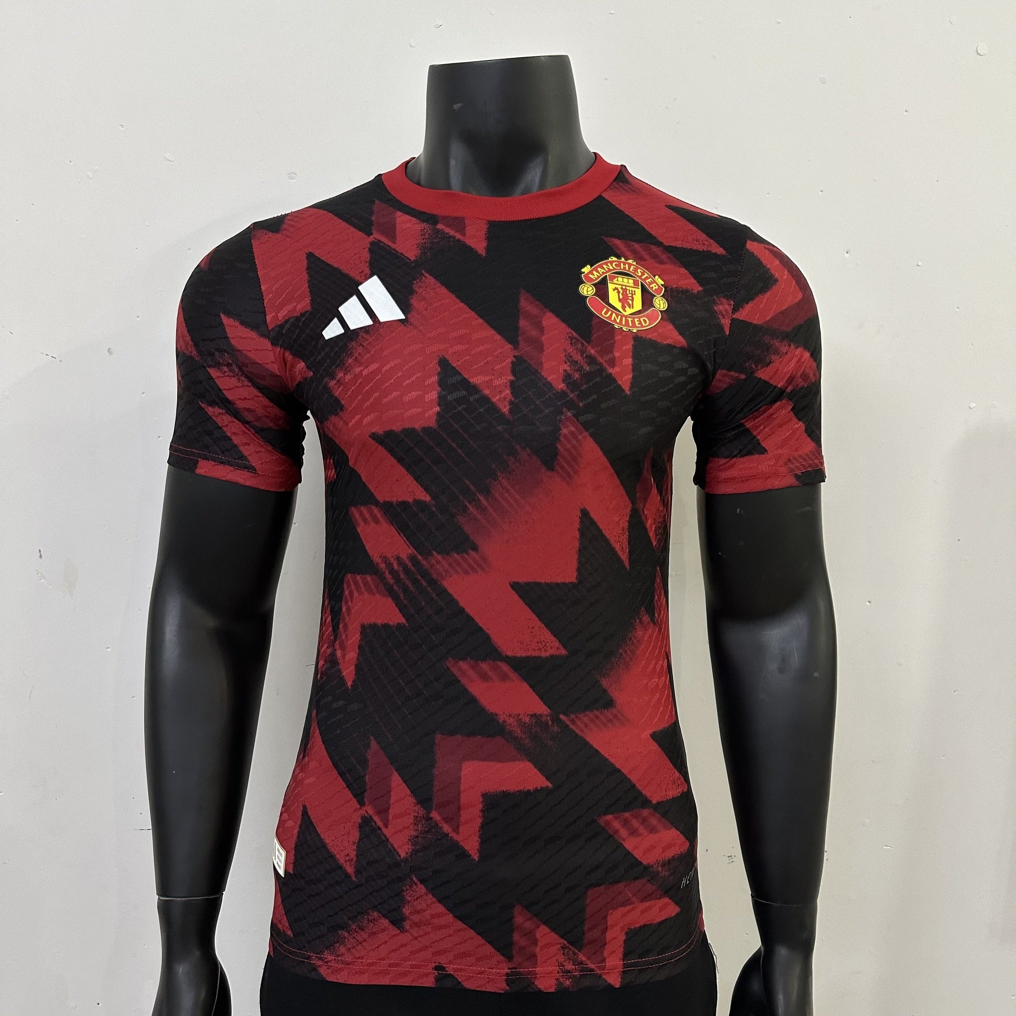Manchester United Player 25/26 Training Kit – image 3