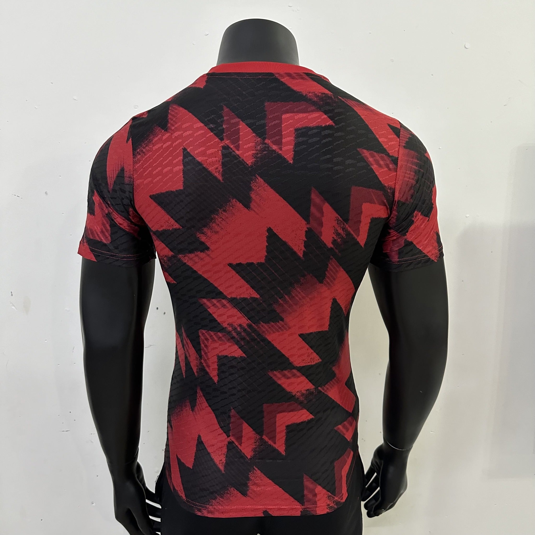 Manchester United Player 25/26 Training Kit – image 4
