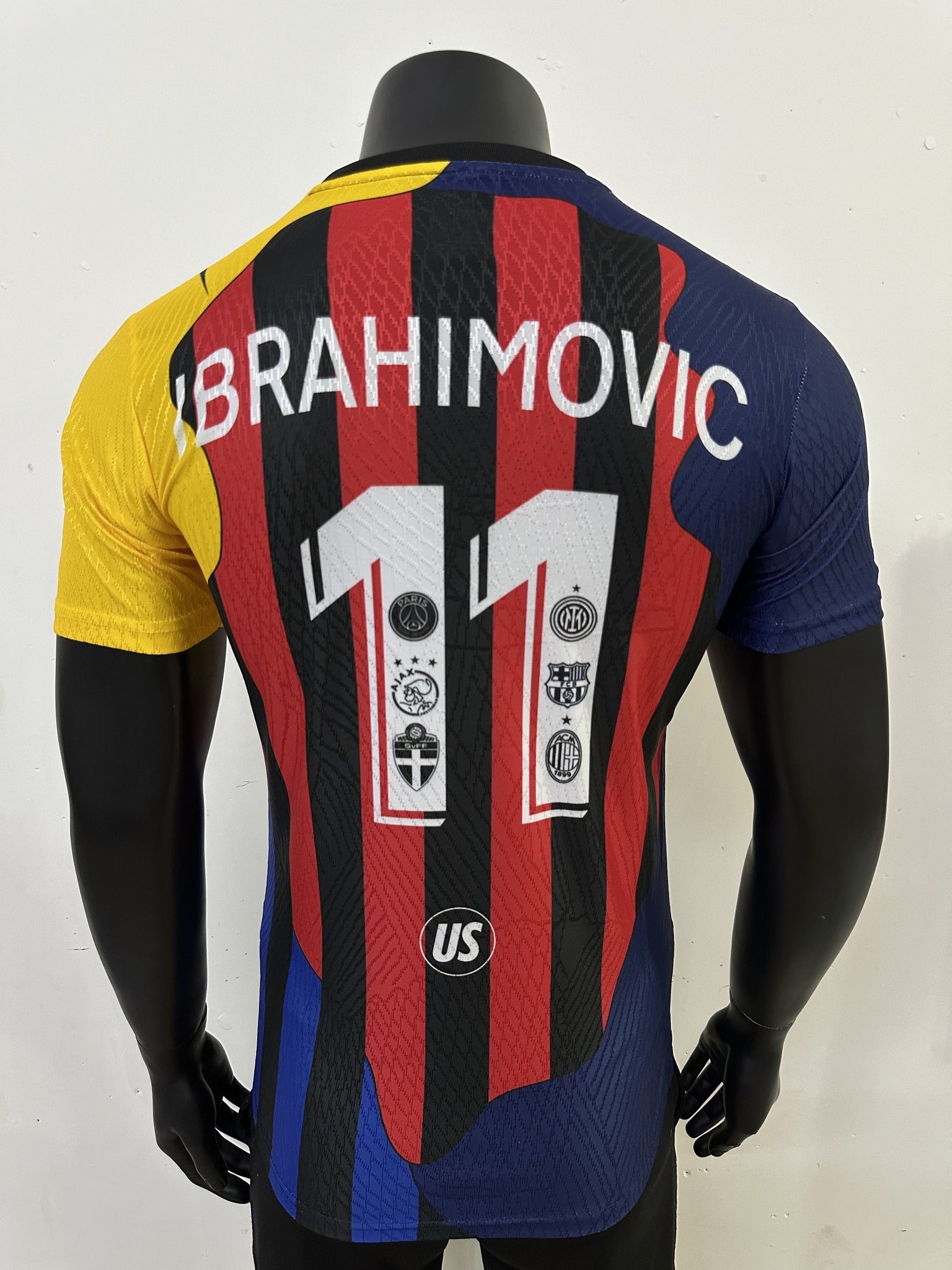 Zlatan Ibrahimovic Player 25/26 Graffiti Special Edition Kit – image 2