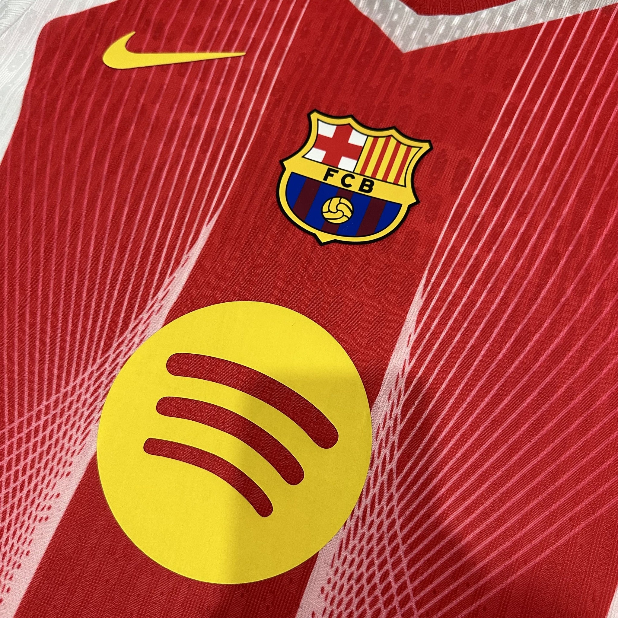 Barcelona Player 25/26 Design Red Special Edition Kit – image 5