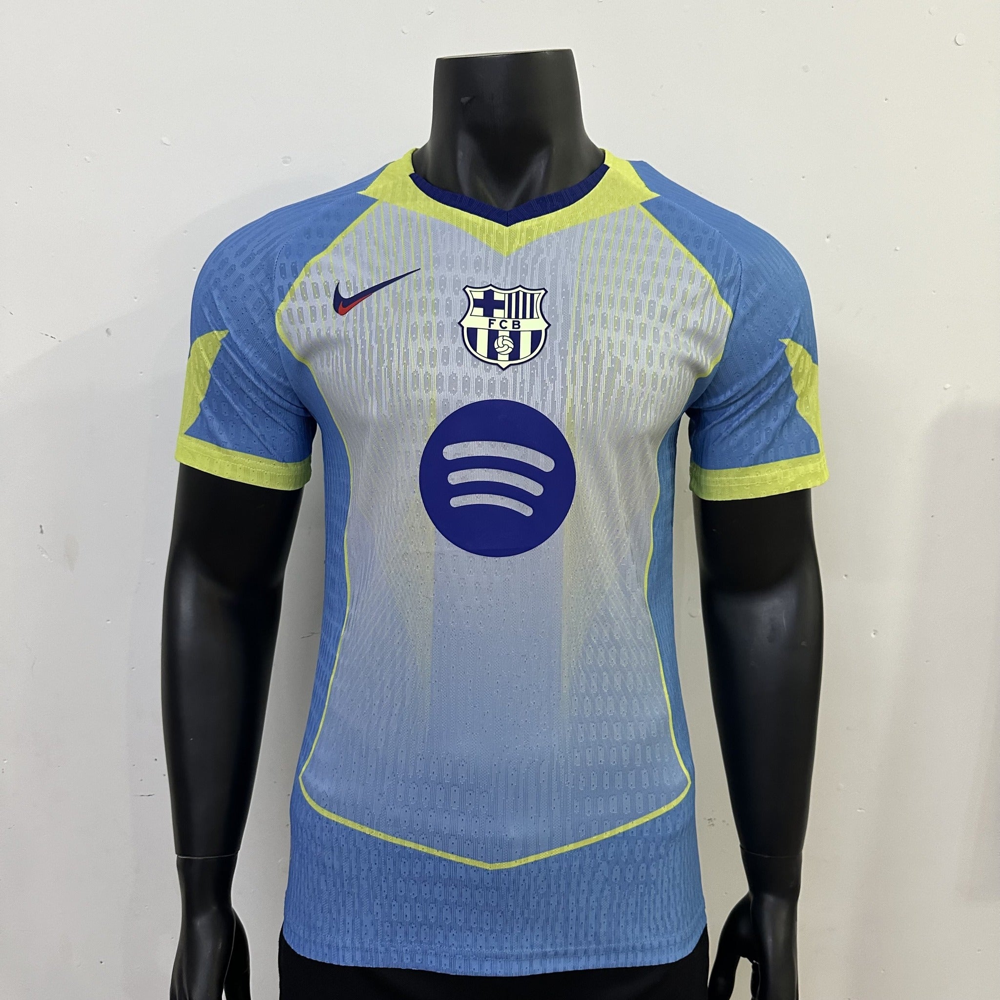 Barcelona Player 25/26 Design Blue Special Edition Kit – image 3