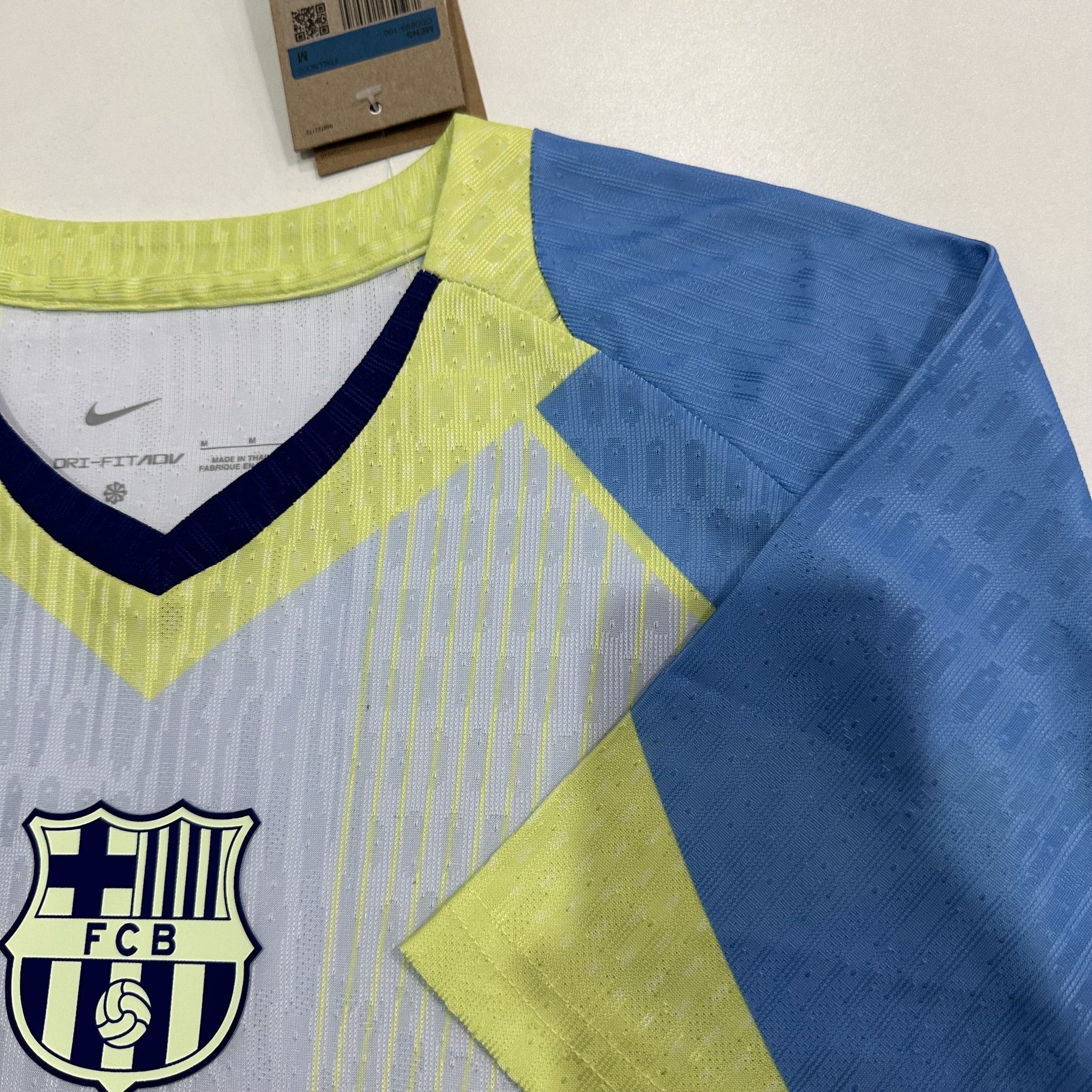 Barcelona Player 25/26 Design Blue Special Edition Kit – image 9