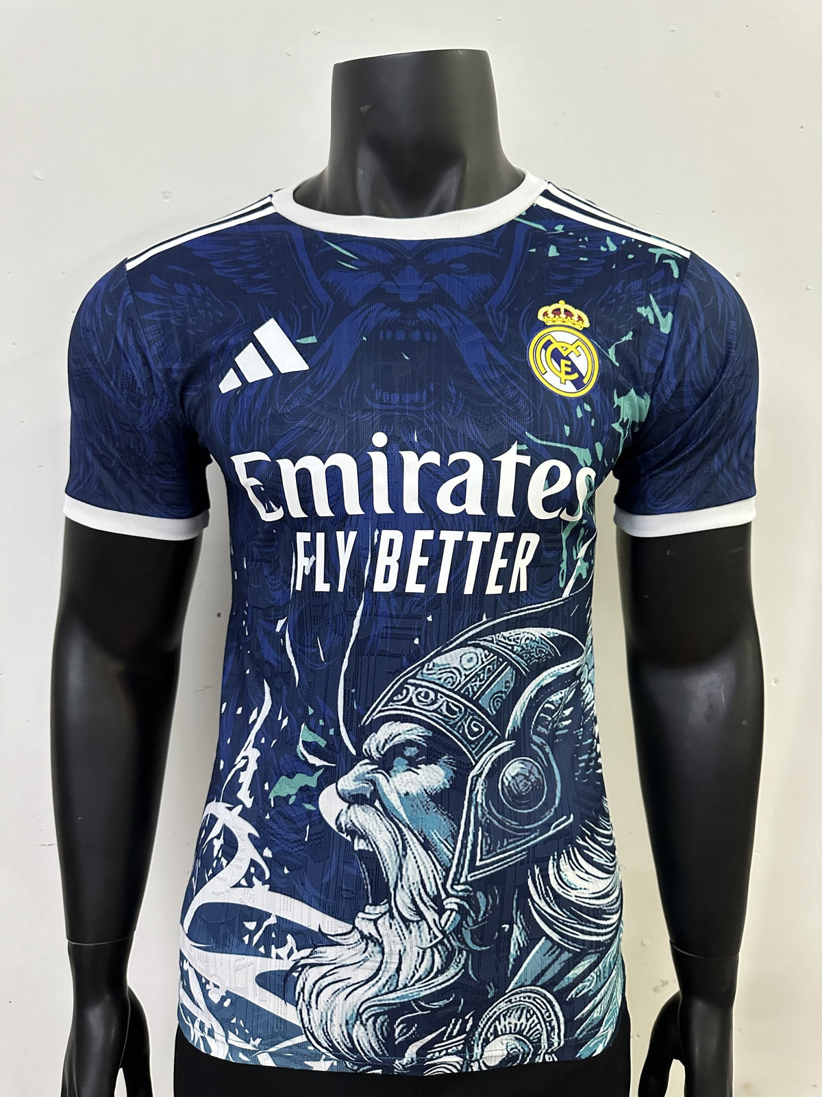 Real Madrid Player 25/26 Warrior Special Edition Kit – image 1