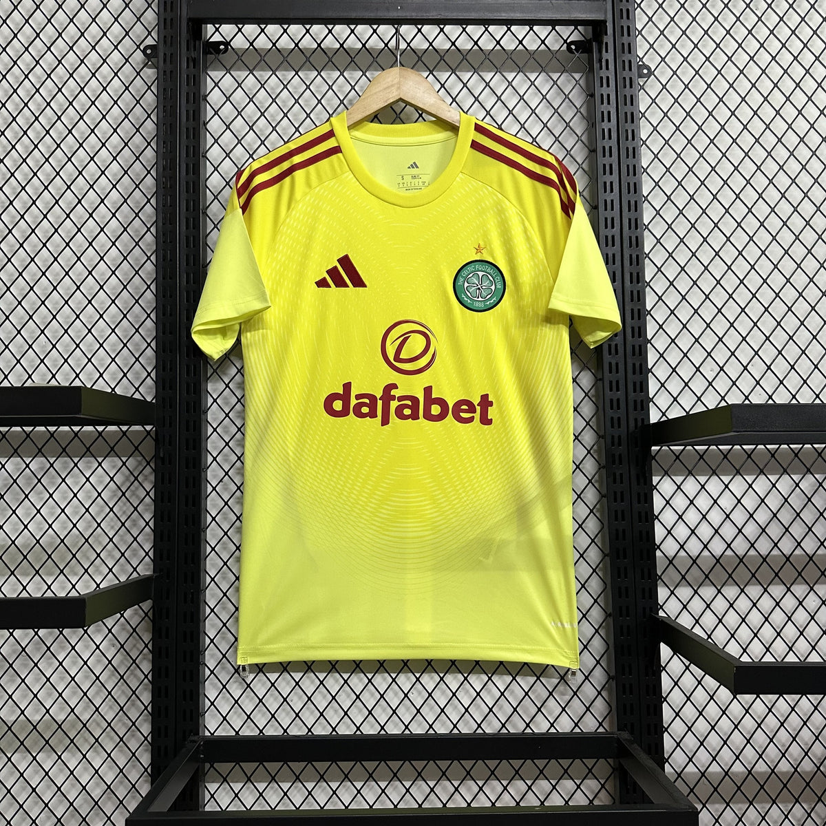 Celtic 25/26 Goalkeeper Kit – image 1