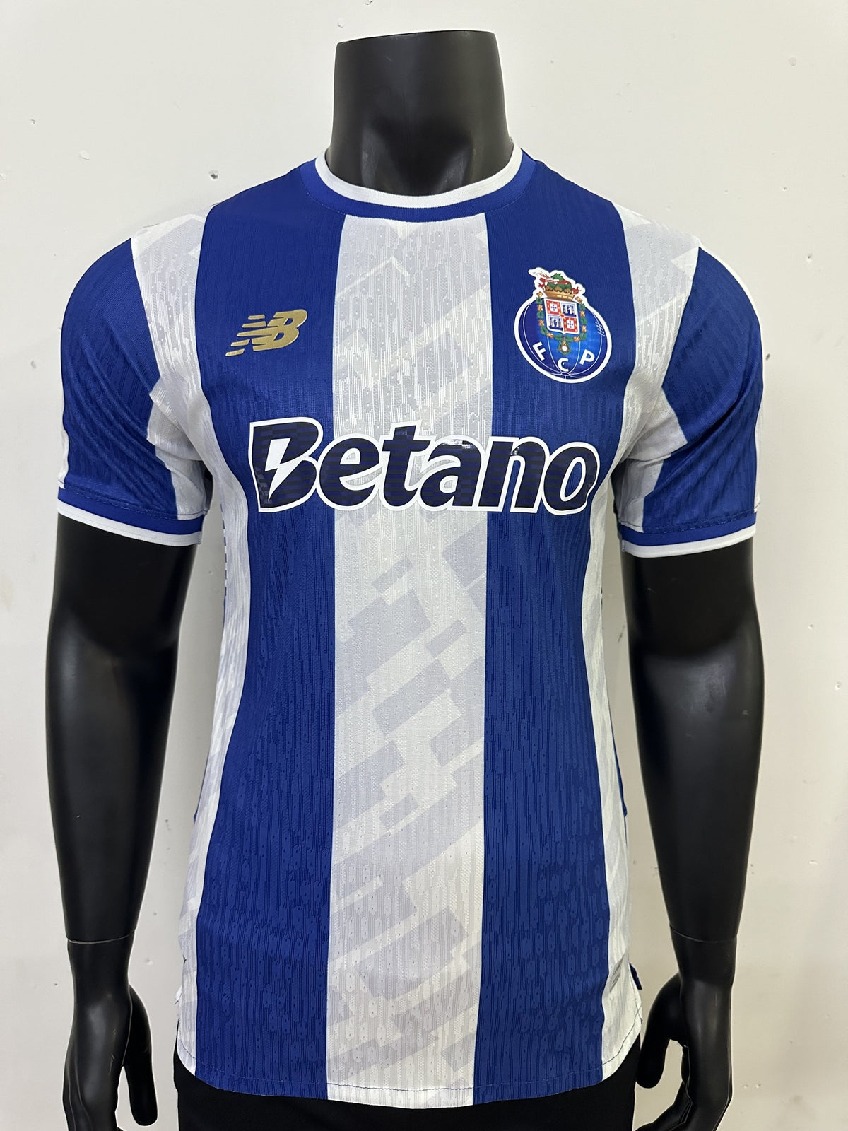 FC Porto Player 25/26 Home Kit – image 1
