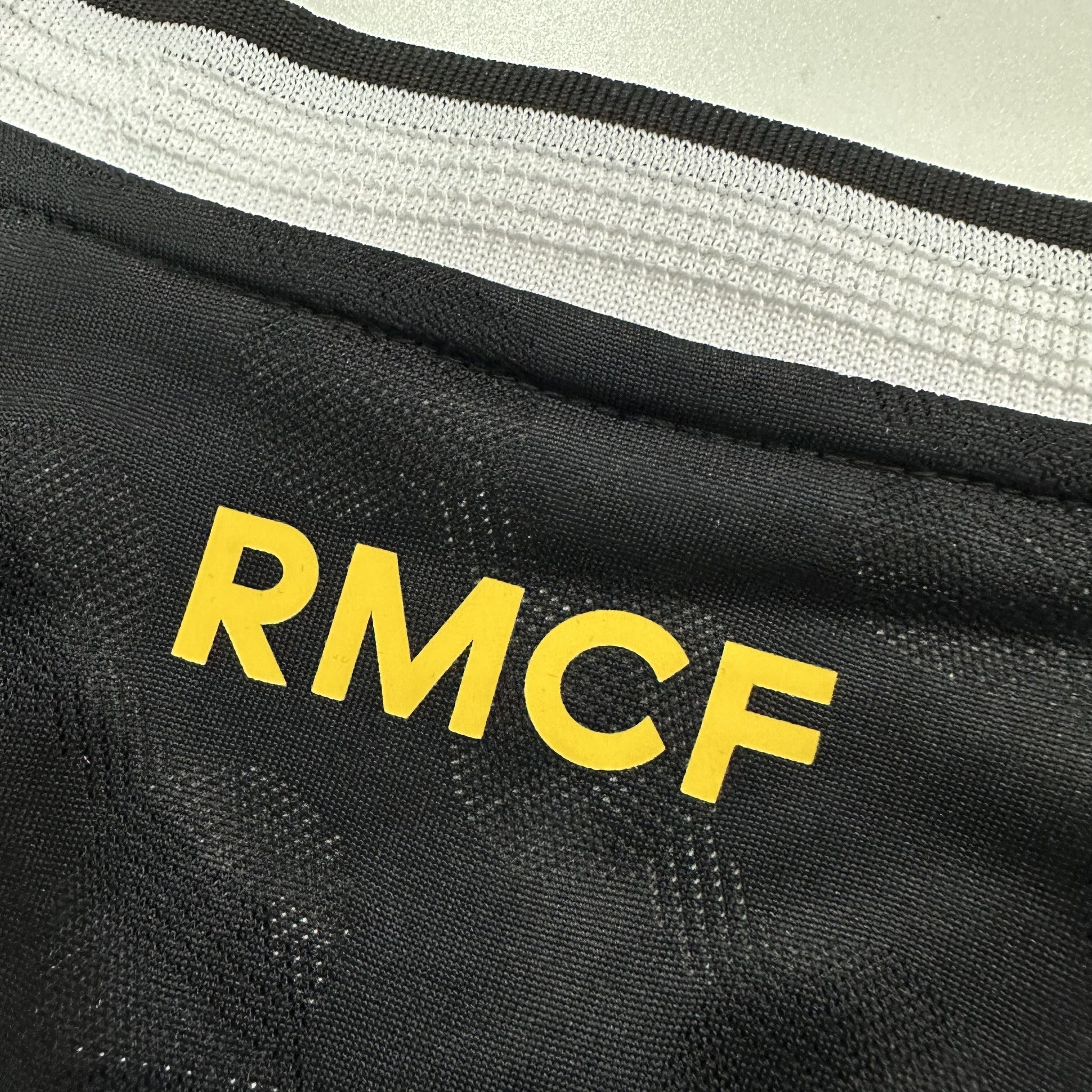 Real Madrid Player 25/26 Black Special Edition Kit – image 8