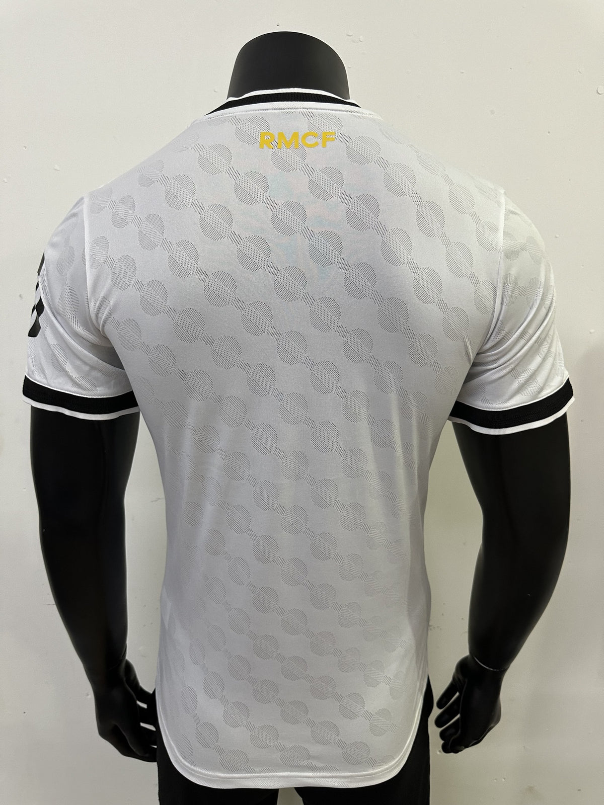Real Madrid Player 25/26 White Special Edition Kit – image 2