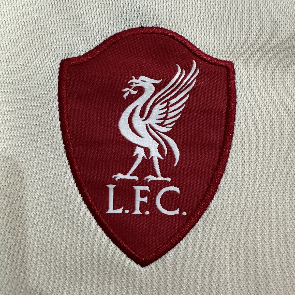 Liverpool 25/26 Away Kit – image 5