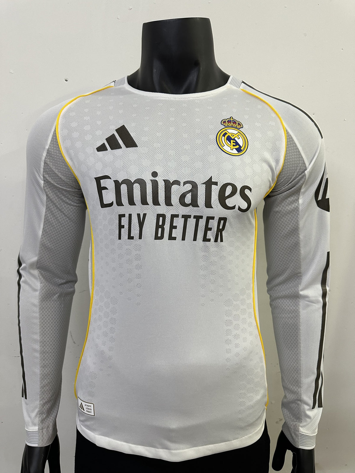 Real Madrid Player 25/26 Home Long Sleeve Kit – image 1