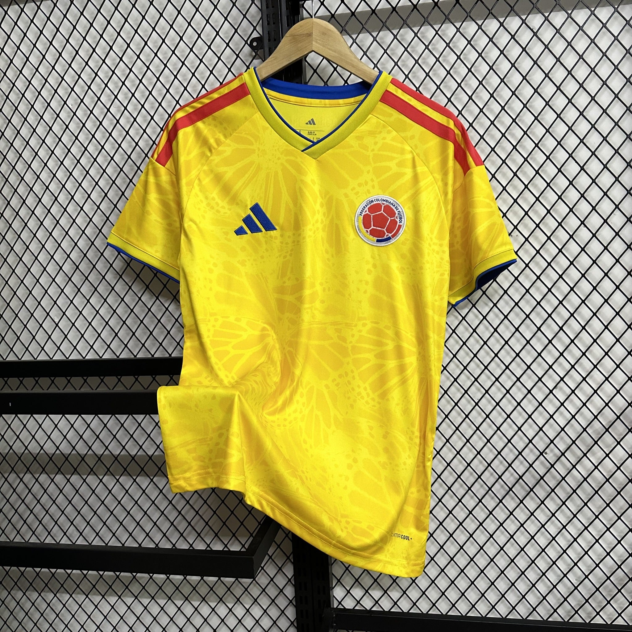 Colombia 26/27 Home Kit – image 3