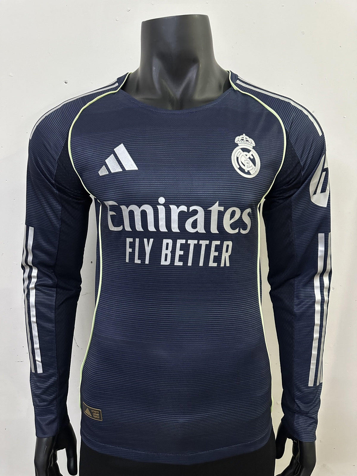 Real Madrid Player 25/26 Away Long Sleeve Kit – image 1