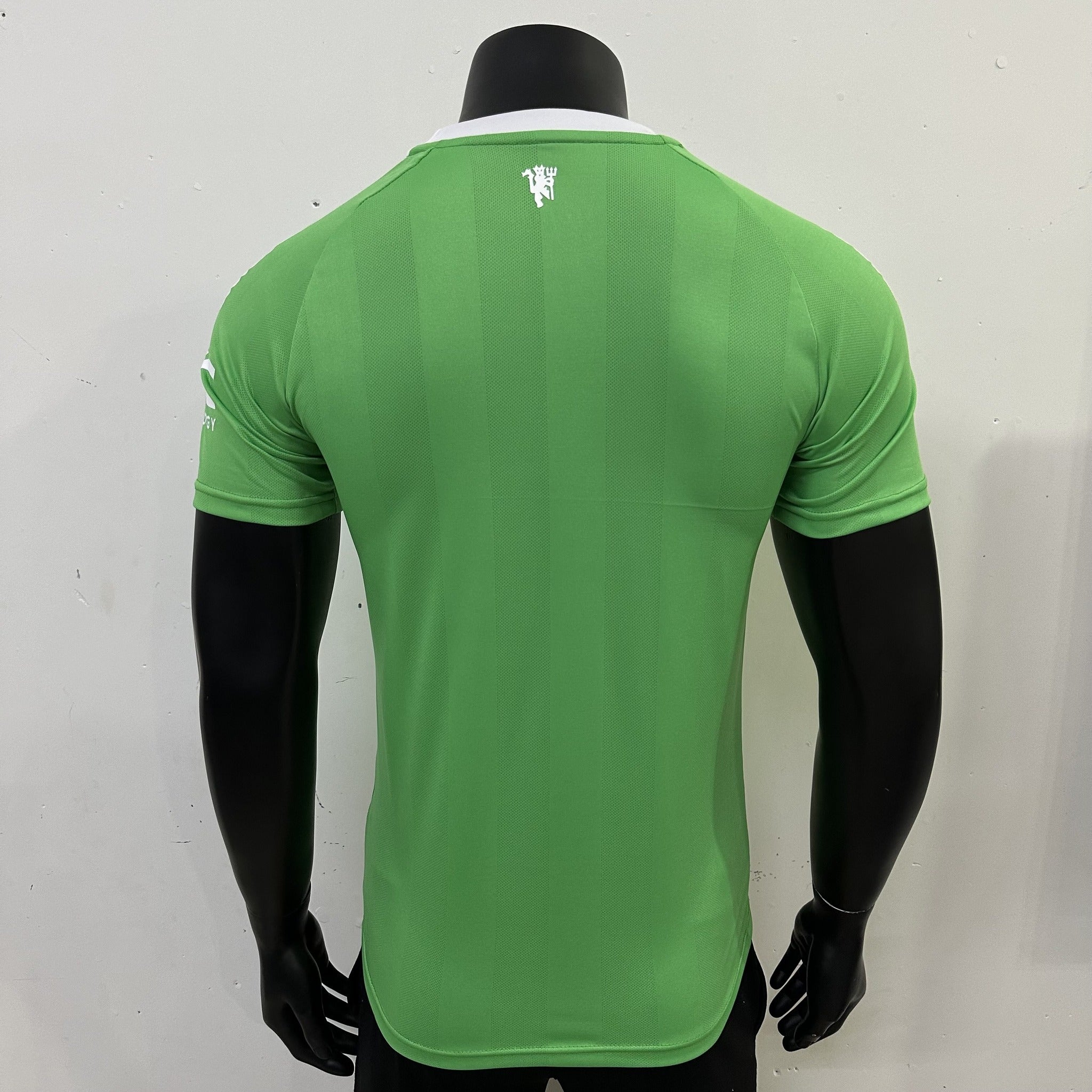 Manchester United Player 25/26 Goalkeeper Kit – image 4