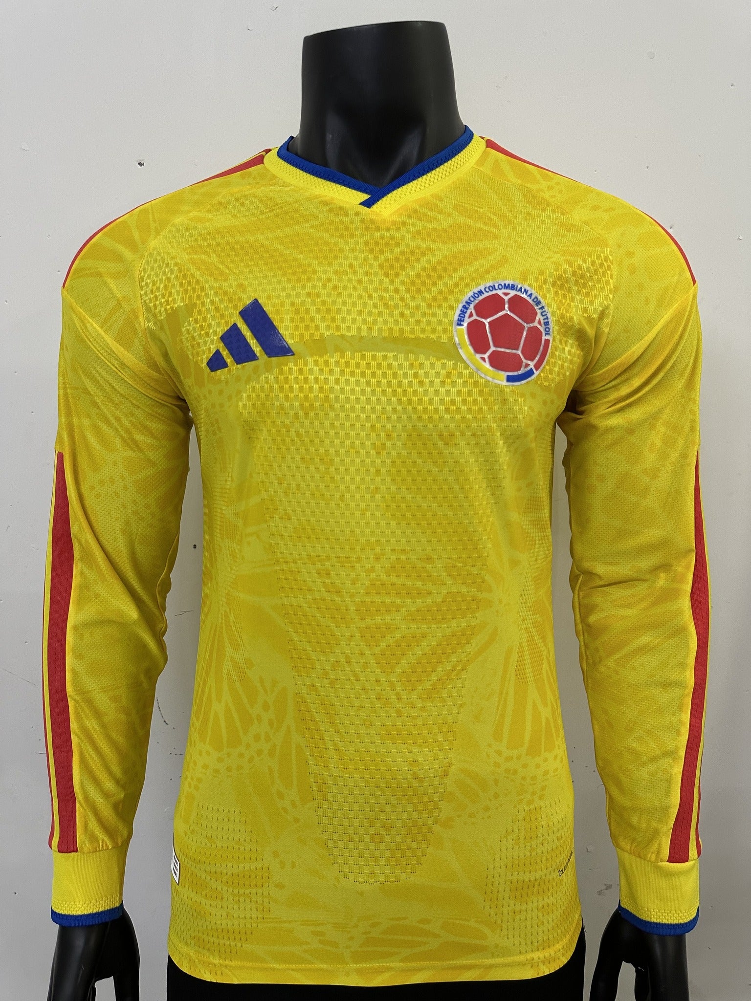 Colombia Player 26/27 Home Long Sleeve Kit – image 1