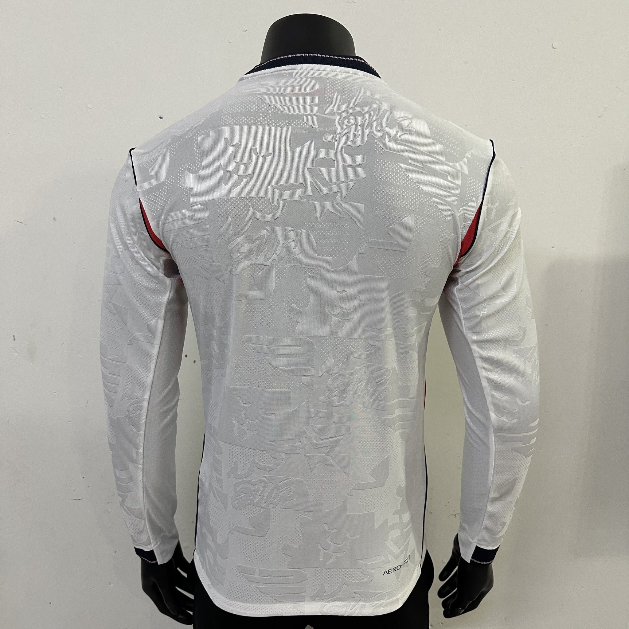 England Player 26/27 Home Long Sleeve Kit – image 4