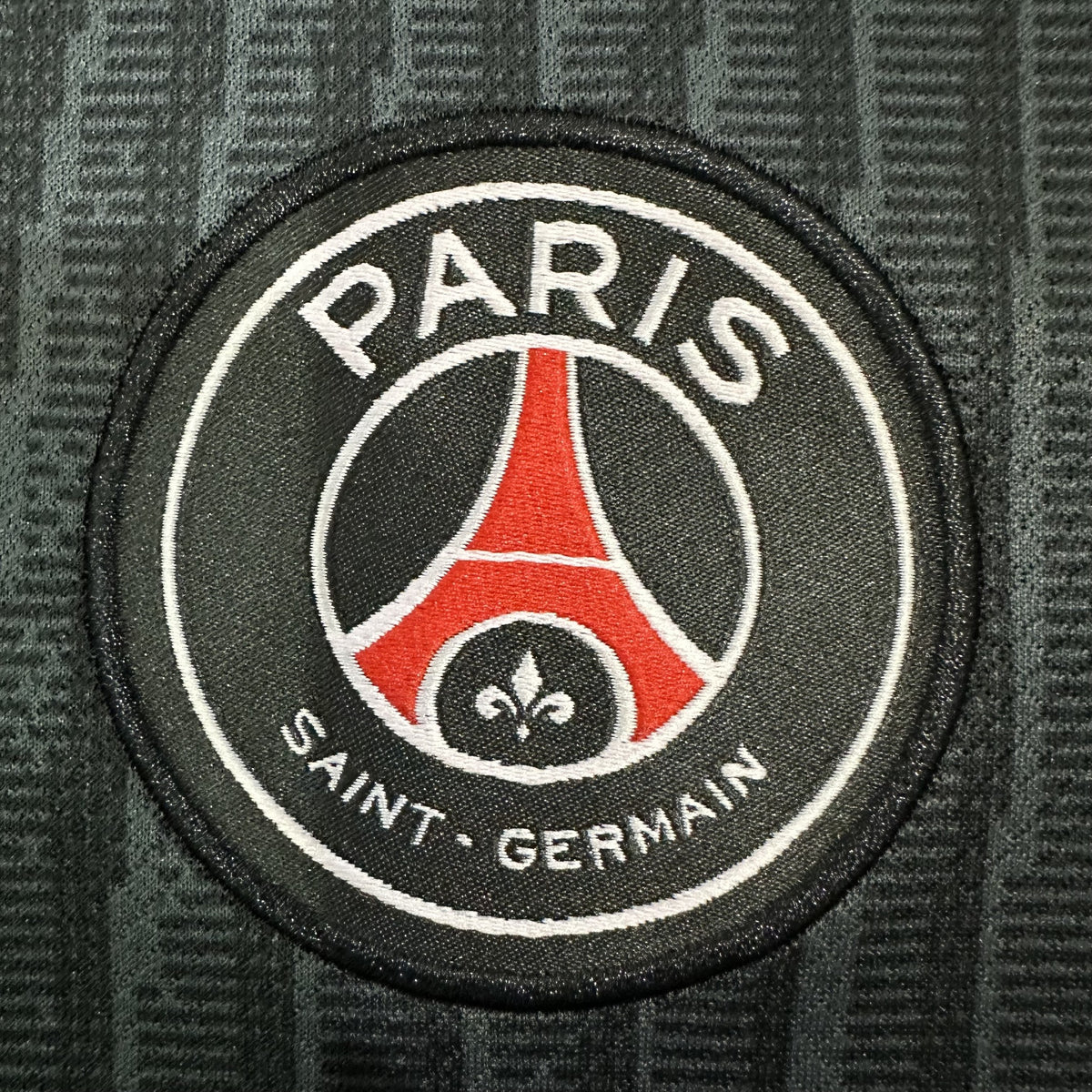 Paris Saint-Germain 25/26 Fourth Kit – image 5