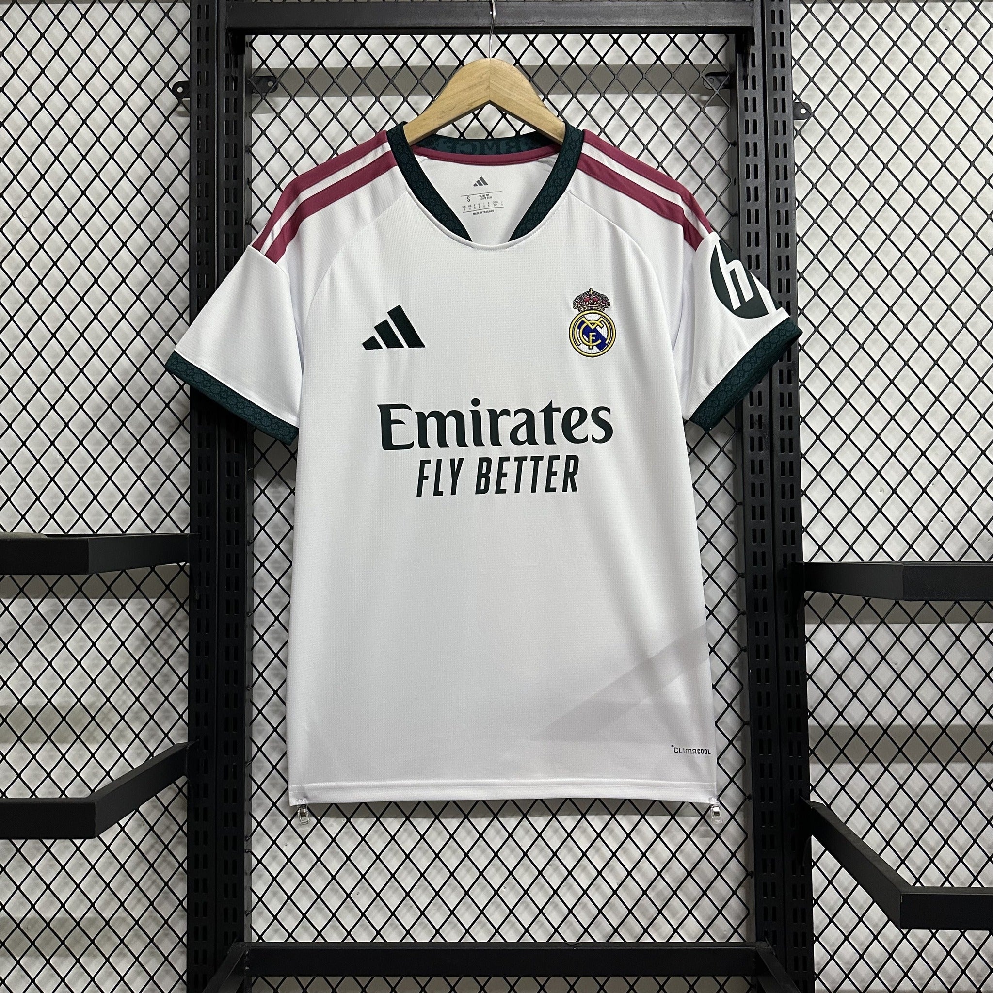 Real Madrid 26/27 Home Kit – image 1