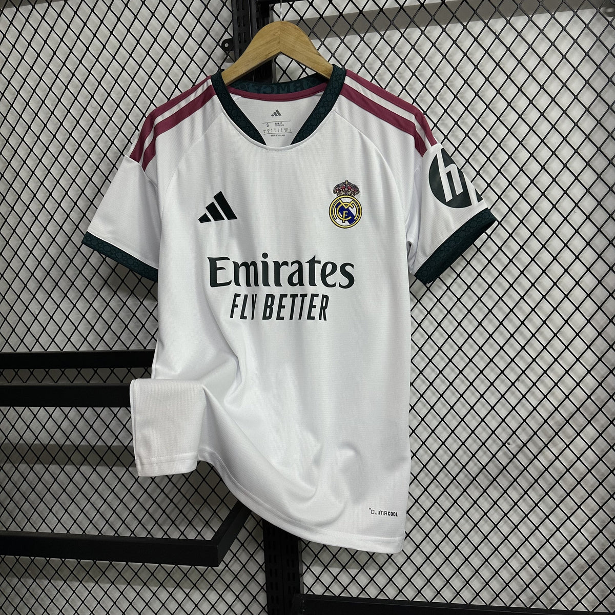 Real Madrid 26/27 Home Kit – image 3