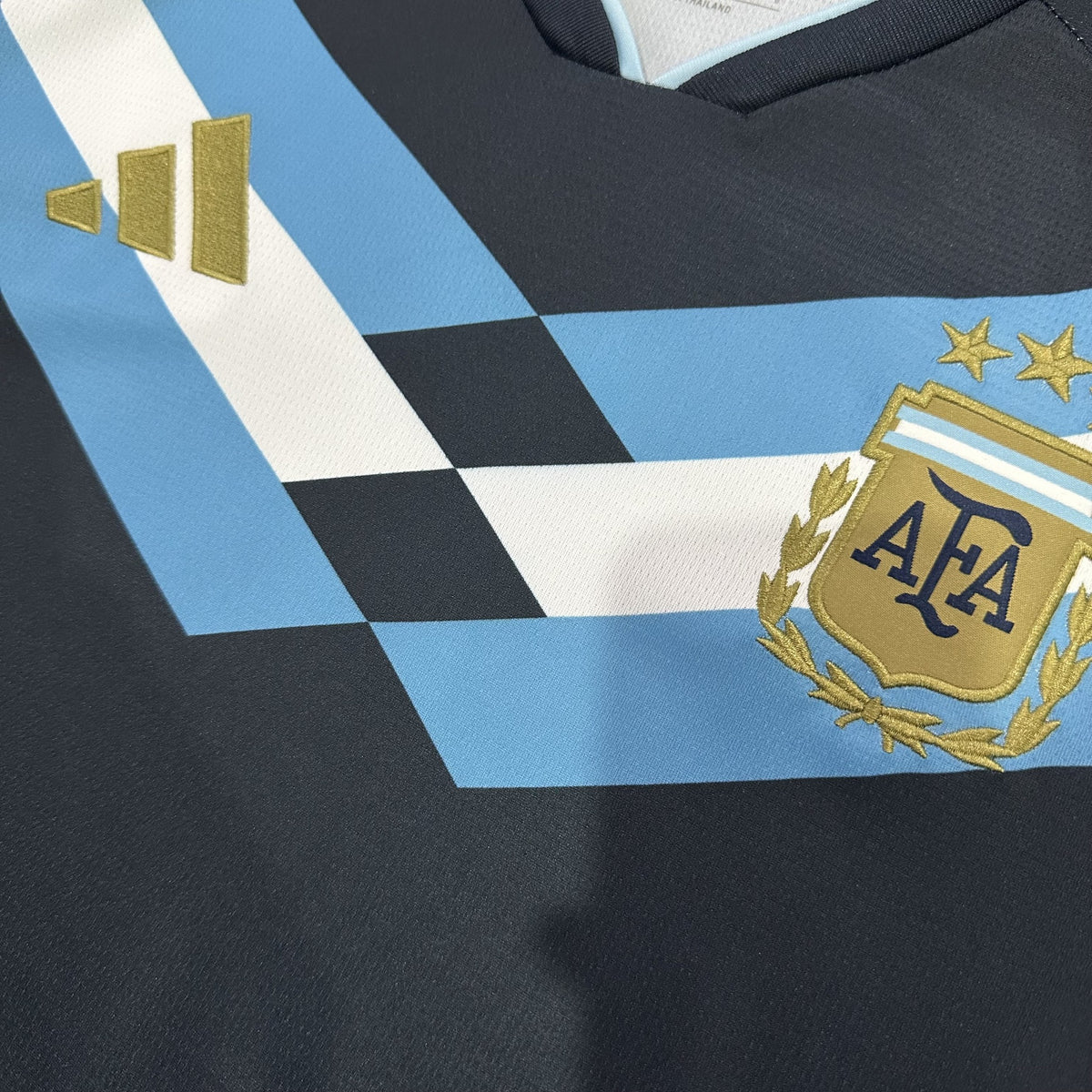 Argentina 26/27 Design Royal Blue Special Edition Kit – image 4