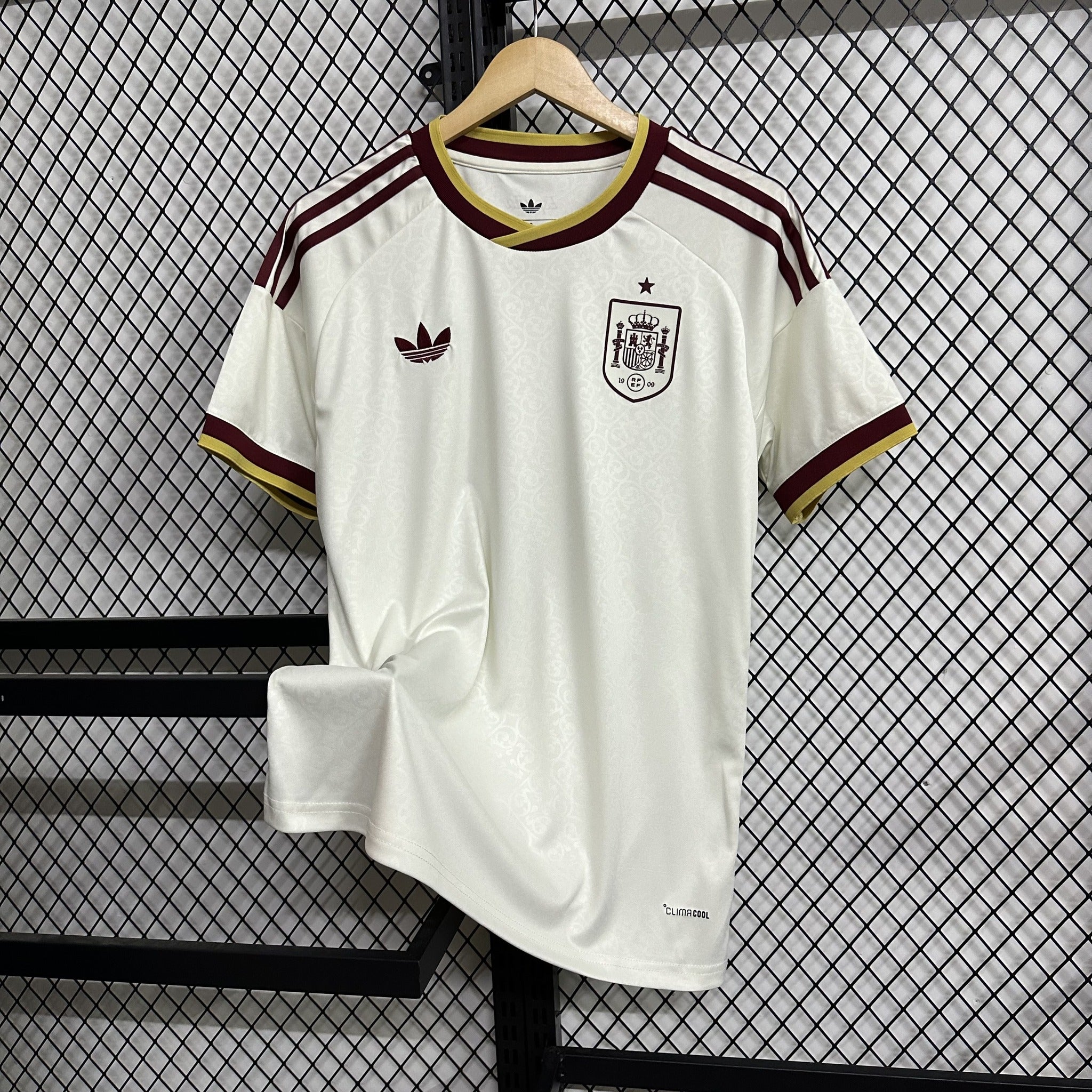 Spain 26/27 Away Kit – image 3