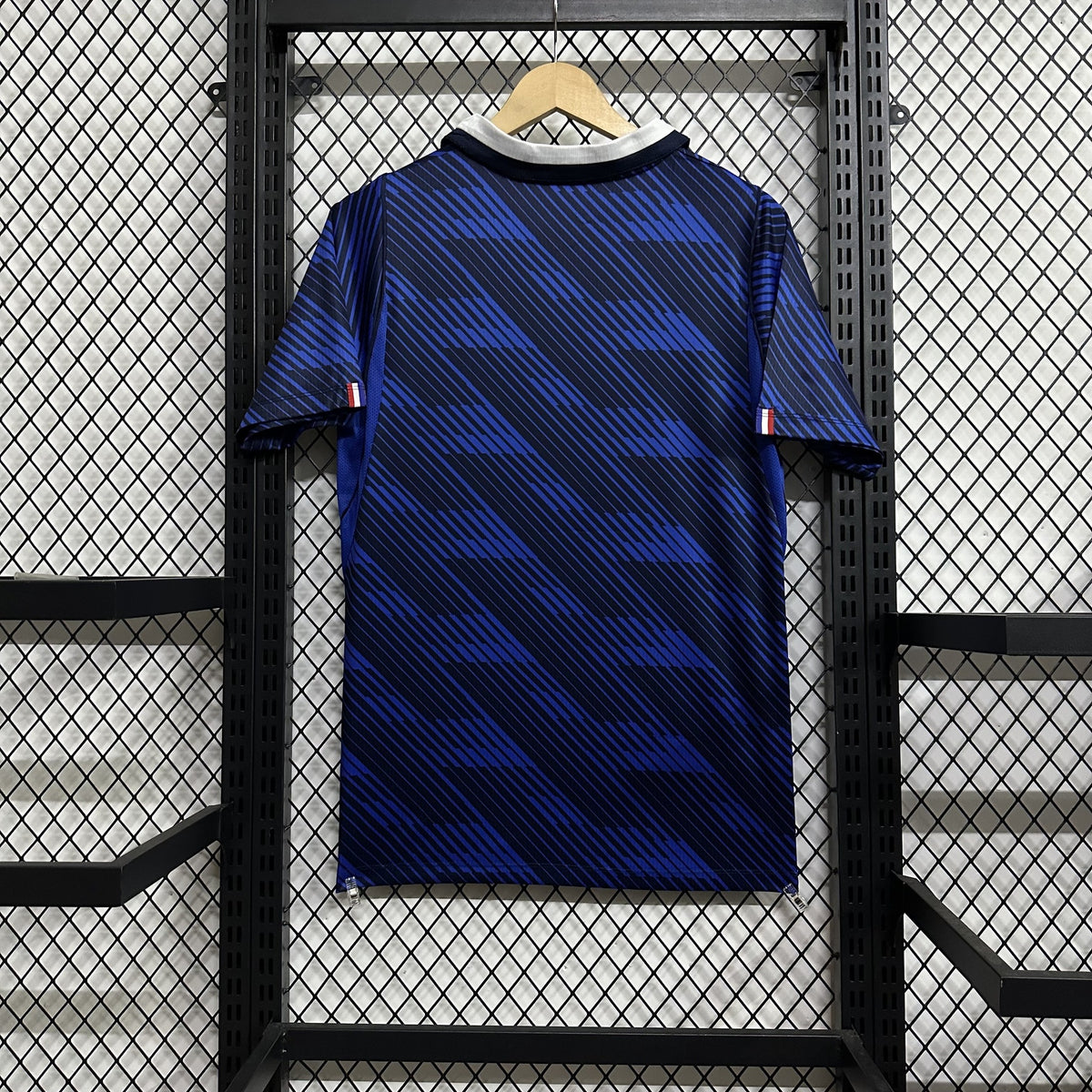 France 26/27 Home Kit – image 2