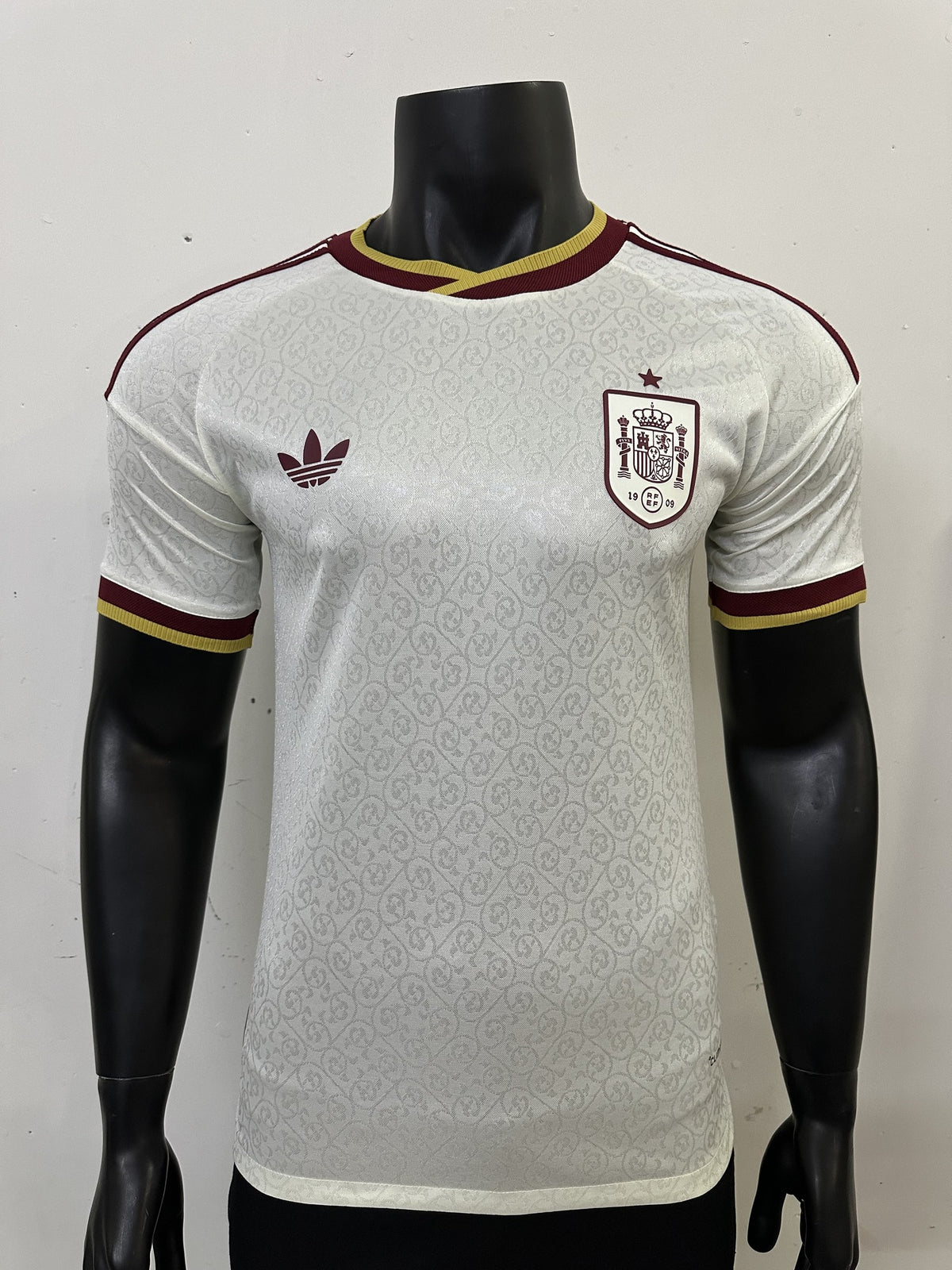 Spain Player 26/27 Away Kit – image 1