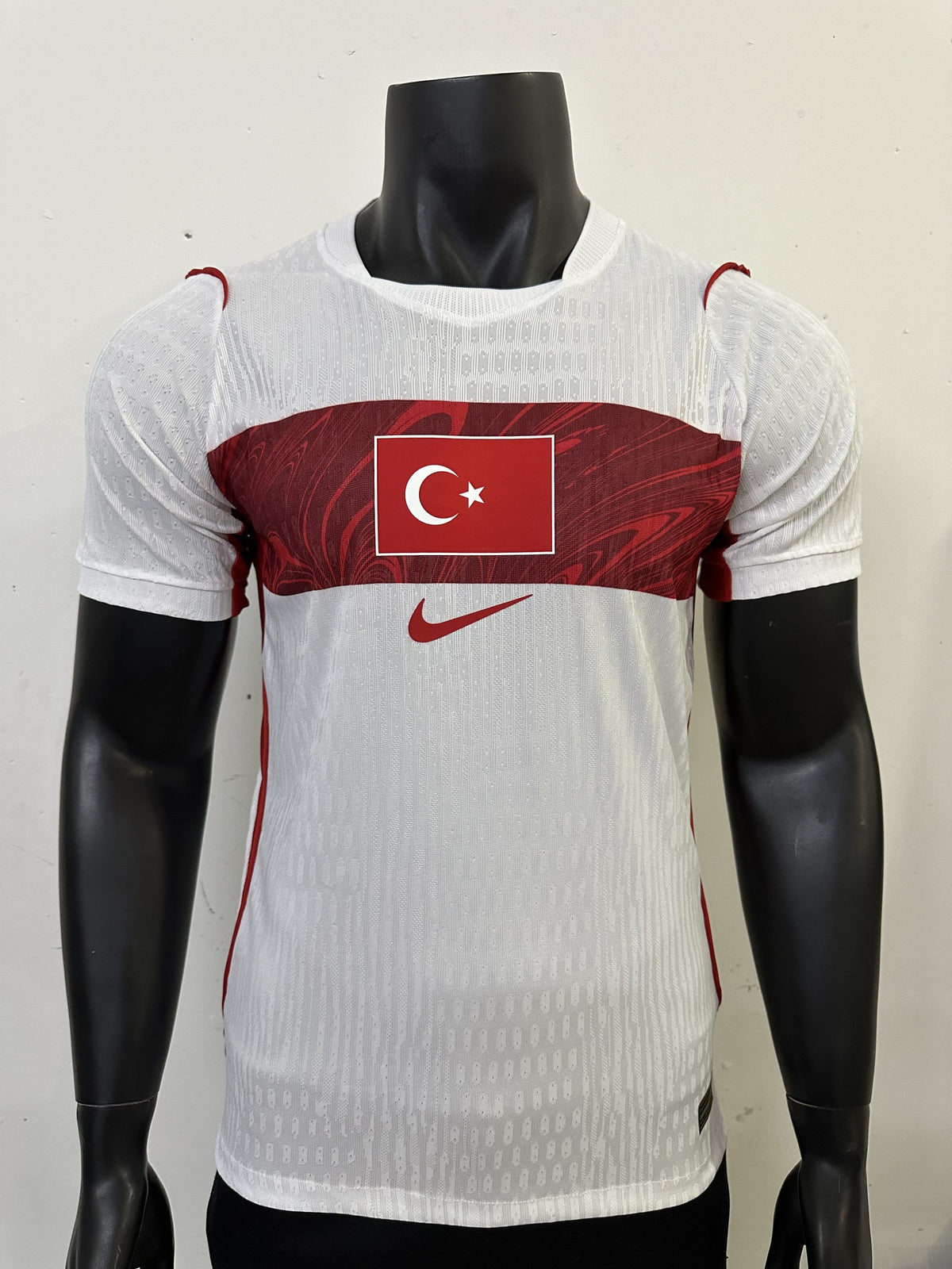 Turkey Player 26/27 Home Kit – image 1