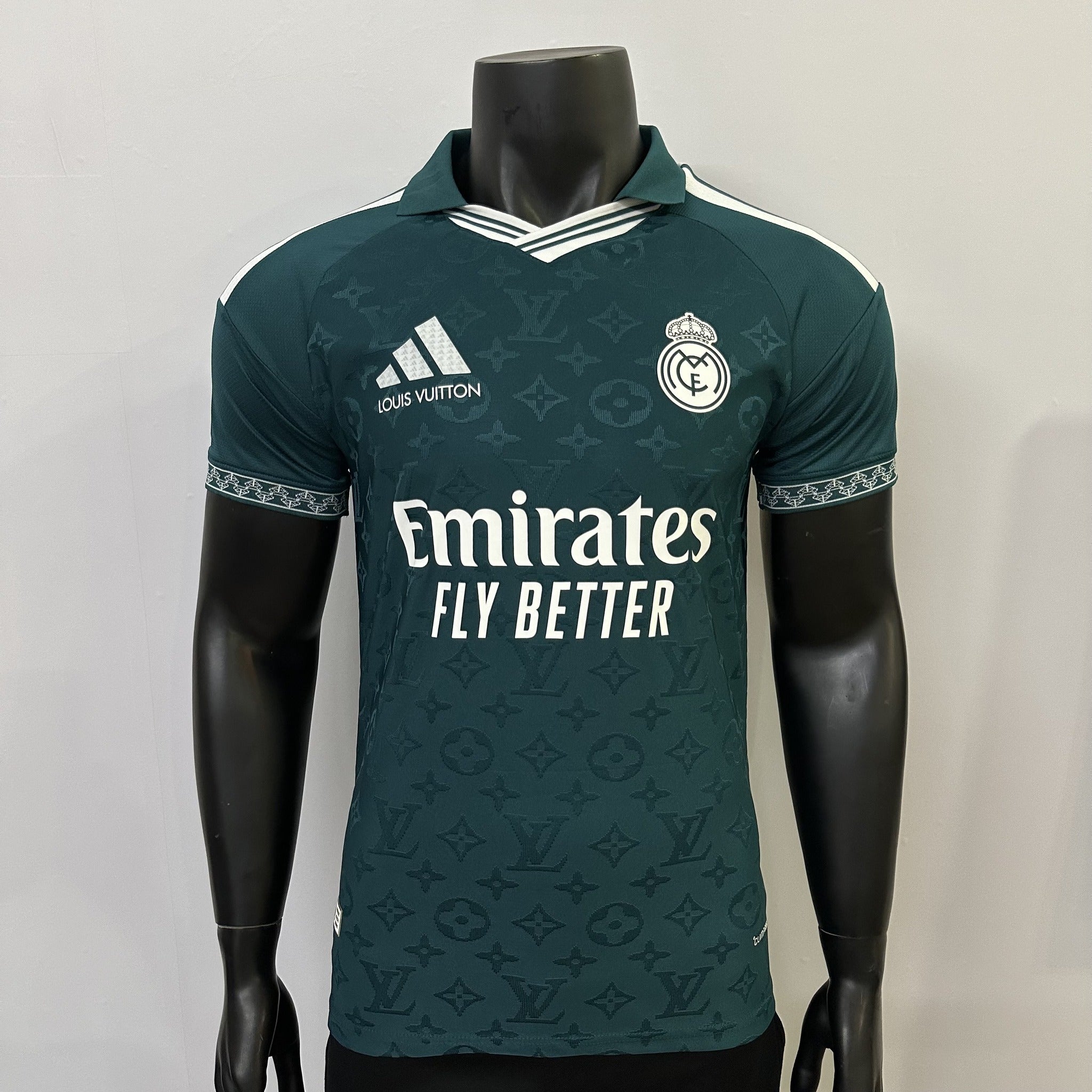 Real Madrid Player 26/27 Green Special Edition Kit – image 3