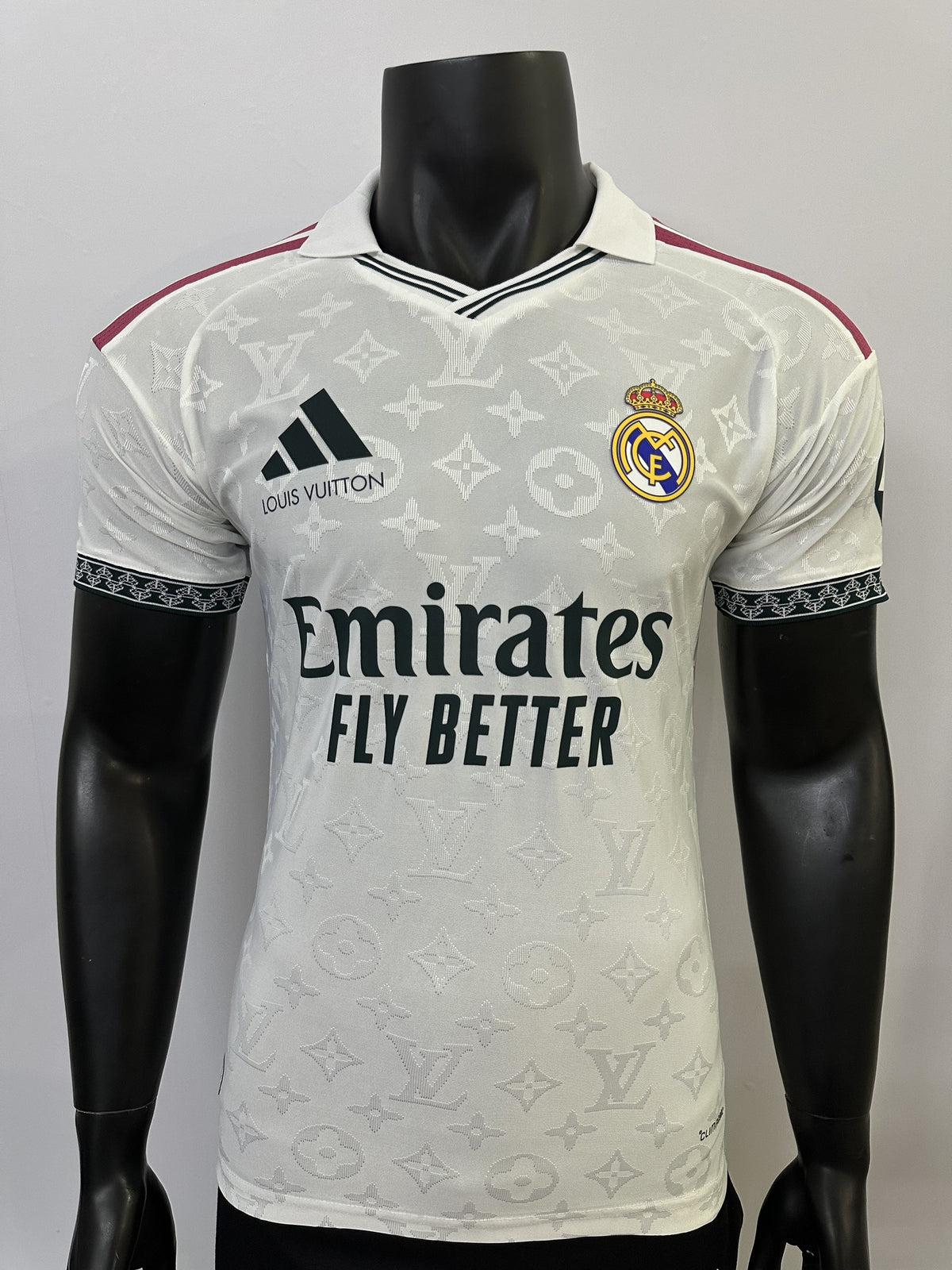 Real Madrid Player 26/27 x Louis Vuitton White Special Edition Kit – image 1