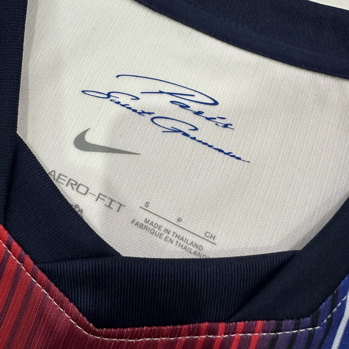 Paris Saint-Germain 26/27 Away Kit – image 8